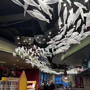 酒店创意鱼形造型灯餐厅宴会厅玻璃装饰吊饰天花工程鱼群吊灯定制