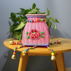 彩色编织篮儿童沙滩背篓刺绣绣花铃铛手工编织包双肩彩色小背篓