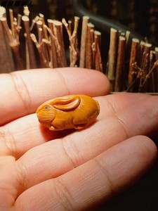 橄榄核兔子单粒单子吊坠橄榄核小兔子男女文玩佩戴南北工雕刻