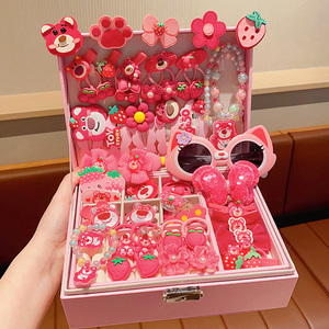 送小女孩的生日礼物草莓熊韩版儿童公主首饰盒宝宝发饰套装礼盒10