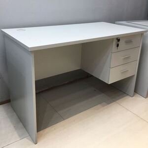 12米桌子灰白色职员办公桌带抽屉锁书桌单人写字桌电脑桌台式桌