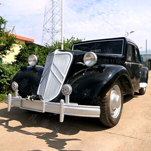 网红打卡仿古汽车景区热销电动可开动民国风雪铁龙复古老爷车模型