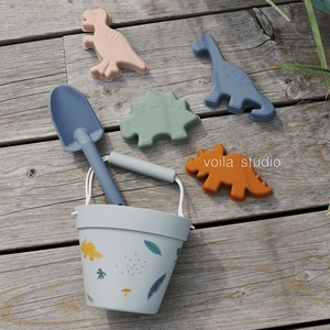 丹麦ins硅胶挖沙工具桶套装儿童海边玩具挖土铲子洒水壶liewood