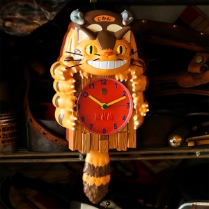 预·日本宫崎骏吉卜力龙猫电影周边猫巴士造型摇摆挂钟纪念品钟表