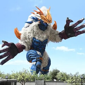 软胶小怪兽白毛蓝狮五帝王哥莫拉雷丘巴斯巴尔坦星人阿里蓬塔玩具