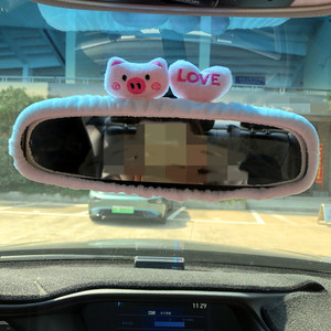 新款可爱熊兔猪后视镜套可爱卡通韩国倒车镜安全带套汽车内饰饰品
