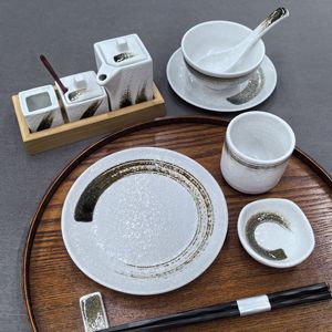 日式摆台寿司碗7寸骨碟茶杯扫笔日韩料理居酒屋铁板烧陶瓷餐具