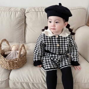 婴儿衣服春季小香风毛衣针织衫3-6-9-12个月一周岁女宝宝洋气套装