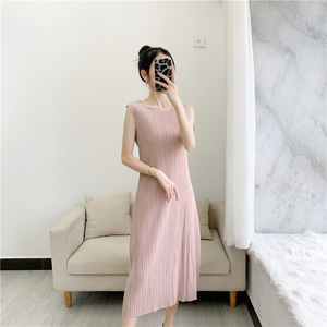 三宅一生 小玉pleats褶皱 无袖圆领大摆裙款式显瘦减龄百褶连衣裙