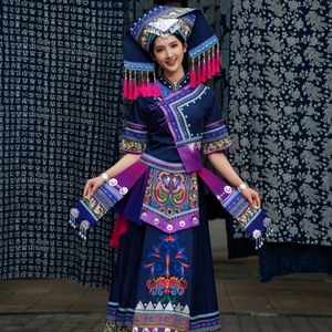 广西壮族服装女三月三民族演出服饰少数民族服装成人壮锦刺绣长裙