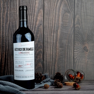 法国朗格多克干红葡萄酒