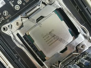 正式版 Intel Xeon W-2135  LGA：206 询价下单