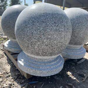 江西路障石球芝麻白灰花岗岩挡车球广场隔离石墩子小区大理石圆球