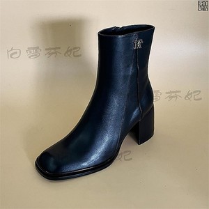 VMe舞魅2023秋冬女鞋专柜正品国内代购粗高跟简约短靴VS23D5405