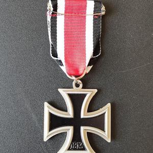 铁十字徽章橡树叶德国勋章普鲁士勇气奖章欧美复古胸针原品复刻