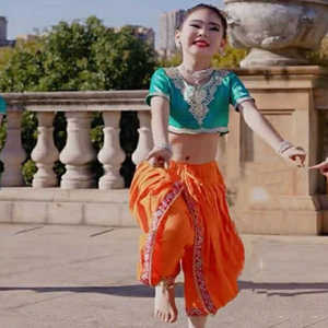 儿童印度舞演出服花儿朵朵表演服女童肚皮舞天竺少女民族舞蹈服装