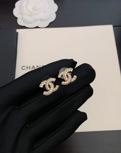 法国直邮代购Chanel香奈儿耳钉 2024新款经典白珍珠钻迷你双C耳环