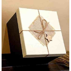 正方形盒装号箱子号纸盒超大生日快乐小号特大号纸盒子中大礼物