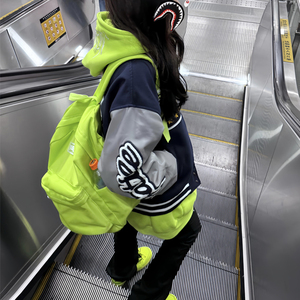 高颜值书包大学生设计感双肩包女生包包大容量绿色简约小众男背包