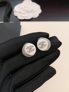 法国直邮Chanel香奈儿耳钉 2024新款小香双C字母圆形满钻耳环