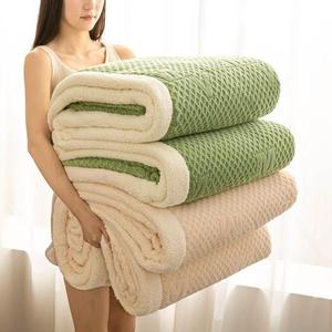 雕花绒毛毯双面绒羊羔绒毯冬季绒床单多功能四季盖毯南通厂家