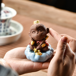 紫砂茶宠孙悟空摆件家居茶桌茶玩茶具生肖可爱猴子陶瓷工艺品摆设
