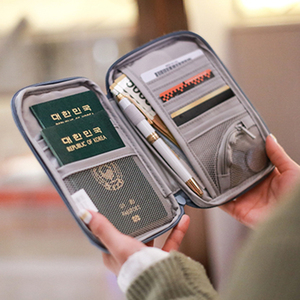 【进口原装】护照包大容量便携旅行证件包机票夹收纳包钱包随身包