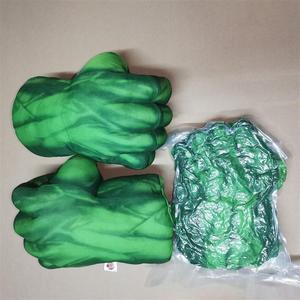 新款绿拳头红蜘蛛手套毛绒玩具厂家儿童拳击手套巨人