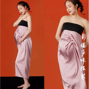 新款孕妇拍照服装唯美粉色婚纱裙影楼孕期大肚艺术照写真抹胸礼服