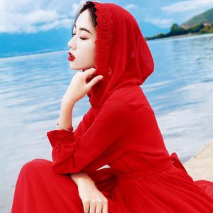 青海湖旅游裙子旅拍沙漠长裙红色连帽大摆雪纺仙女连衣裙海边度假