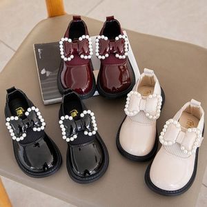 巴拉巴拉2024秋新款韩版时尚软底单鞋女童靴子公主鞋儿童皮鞋珍珠