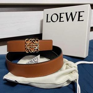 Loewe/罗意威 女士经典粒面牛皮革Anagram双面腰带字母针扣皮带男