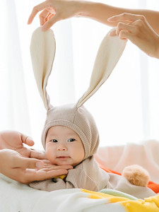 新款儿童摄影服装卡通小兔子造型玩偶婴儿满月百天照拍照道具服饰