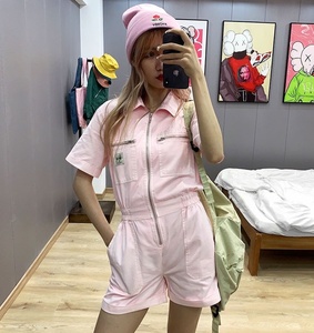 澳版stussy粉色黄色 短袖 短裤女工装连体衣