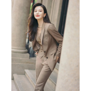 2022年修身轻奢小西装内搭三件套装商务气质马甲职业装外套西服女