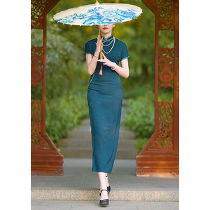 墨绿色妈妈旗袍2021年新款气质高端走秀改良民国风连衣裙长款夏季