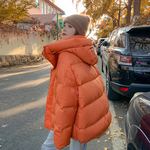 奶橘色贴标面包羽绒服女短款冬季2024年新款时尚韩版炸街加厚外套
