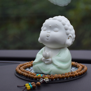创意陶瓷阿弥陀佛佛像车载摆件小件可爱人物工艺汽车香水茶宠饰品