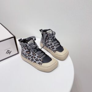 英国tagd童鞋~防滑软底时尚男女童运动鞋1人付款279.