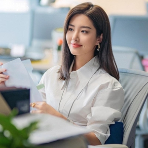 欢乐颂3方芷衡杨采钰同款白色职业装衬衫女2022秋棉衬衣黑色皮裙