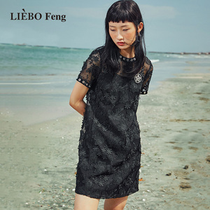 裂帛LIEBOFeng原创设计chic徽章亮钻立体蕾丝小黑裙两件套连衣裙