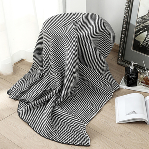 ins风北欧沙发毛毯办公室午睡毯空调小毯子冬季加厚盖毯毛巾被子