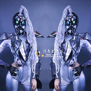 未来科技感服装