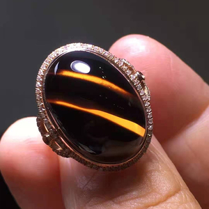 诚缘天然缅甸琥珀戒指黑蜜溶洞指环女王款蜜蜡18k金镶嵌戒圈