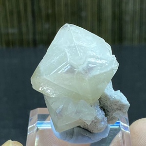 白钨矿 精品 矿物晶体 标本 观赏石 宝石 原石 矿石 收藏 鉴赏