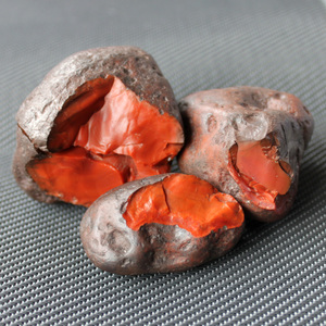 天然四川凉山 南红玛瑙 柿子红色艳原石毛料 真正满肉开口料 打包