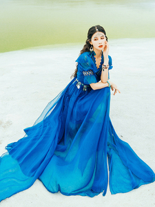 青海湖旅游茶卡盐湖拍照衣服蓝色连衣裙子印度埃及沙漠异域风情女