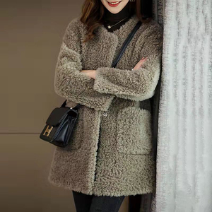 小个子短款妮子大衣秋冬季2023年新款中长款韩版百搭羊羔绒外套女
