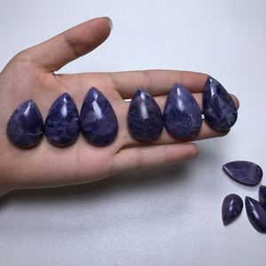 天然舒萤石水滴吊坠 新款苏俱莱伴生舒萤石情侣生日礼物