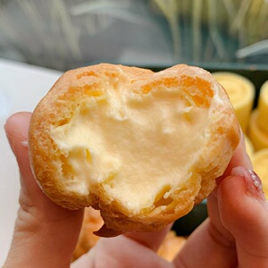 北京泸溪河杨枝甘露原味泡芙爆益生菌酸甜可口奶油轻盈外皮软糯